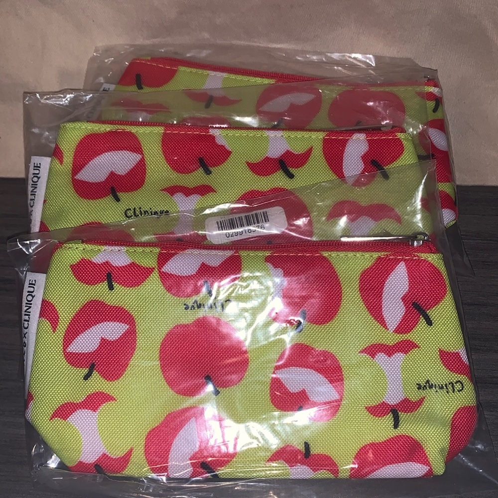 Donald x Clinique Makeup Bag with free Clinique lipstick💄| NEW | Bundle of 3